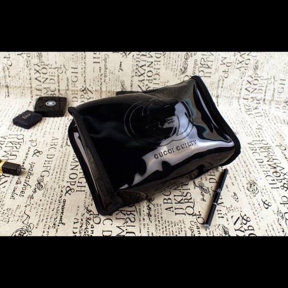 gucci perfume pouch